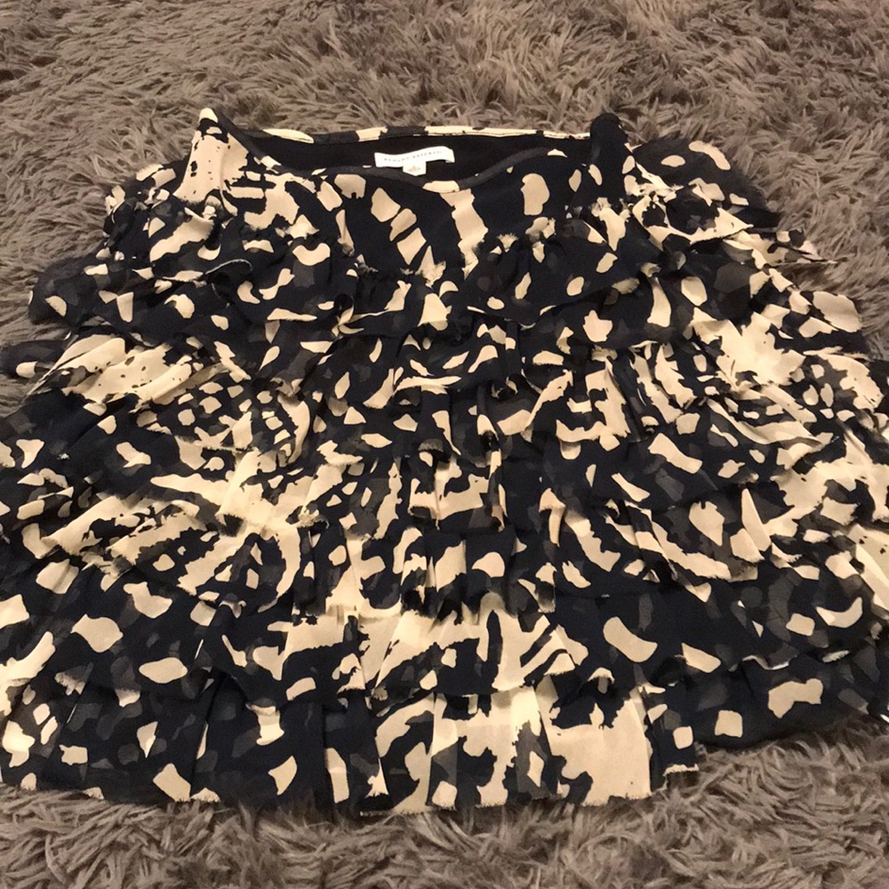 Gorgeous banana republic skirt navy and off white